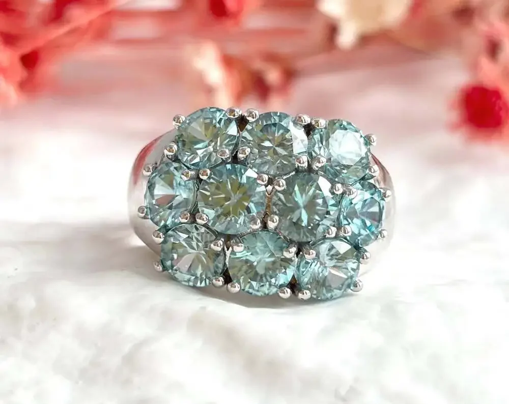 Blue Topaz Cluster Round Cut Gemstone Sterling Silver 925 Vintage Ring - sz 7.75